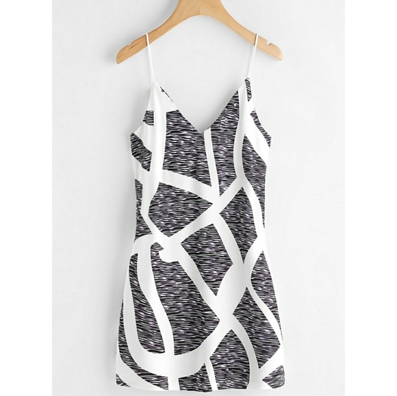 🛑LAST ONE🛑 🌿PRINT CAMI DRESS🌿 - Picture 5 of 7